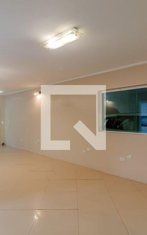Casa à venda com 437m², 3 quartos e 3 vagas Casa à venda com 437m², 3 quartos e 3 vagasSala