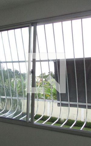 Apartamento para alugar com 45m², 2 quartos e 1 vagaDetalhe da Sala - Grades