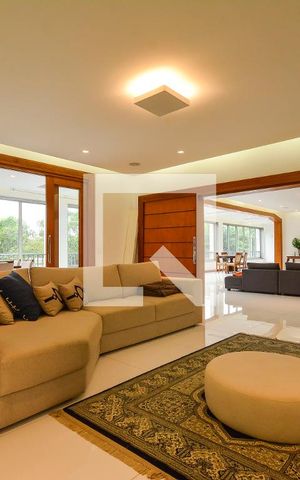 Apartamento à venda com 640m², 7 quartos e 2 vagasSala de cinema