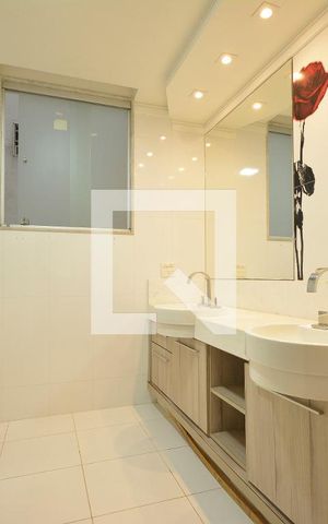 Apartamento à venda com 640m², 7 quartos e 2 vagasBanheiro da suíte