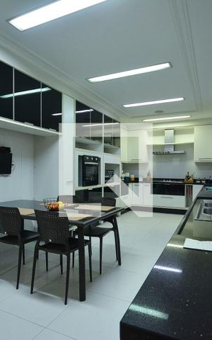Apartamento à venda com 640m², 7 quartos e 2 vagasCozinha