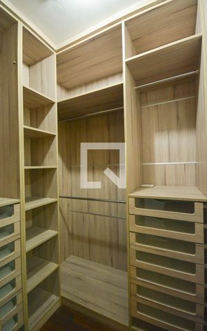 Apartamento à venda com 640m², 7 quartos e 2 vagasCloset do quarto