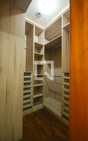 Apartamento à venda com 640m², 7 quartos e 2 vagasCloset do quarto