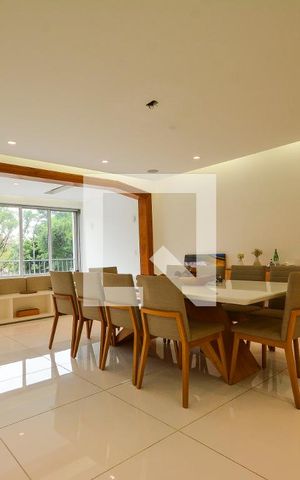 Apartamento à venda com 640m², 7 quartos e 2 vagasSala de almoço