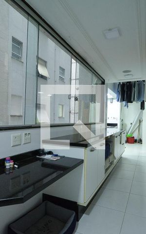 Apartamento à venda com 640m², 7 quartos e 2 vagasDetalhe da area de serviço