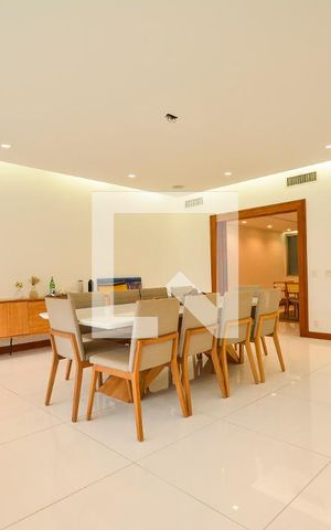 Apartamento à venda com 640m², 7 quartos e 2 vagasSala de almoço