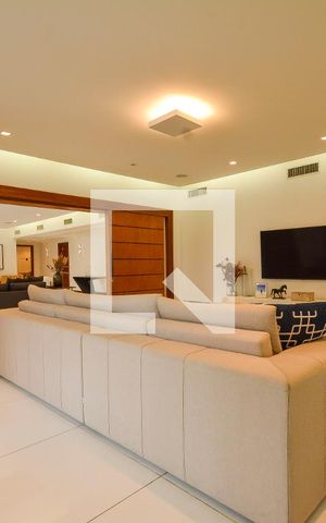 Apartamento à venda com 640m², 7 quartos e 2 vagasSala de cinema