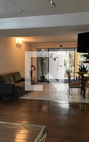 Apartamento à venda com 165m², 3 quartos e 2 vagas Apartamento à venda com 165m², 3 quartos e 2 vagasHall de Entrada do Prédio