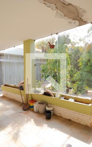 Casa para alugar com 628m², 5 quartos e 7 vagas Casa para alugar com 628m², 5 quartos e 7 vagasvaranda