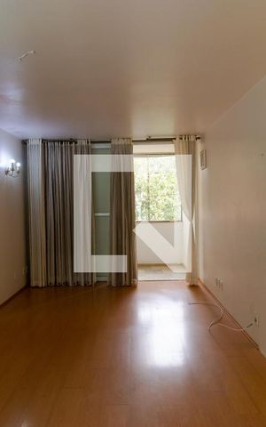 Casa para alugar com 628m², 5 quartos e 7 vagas Casa para alugar com 628m², 5 quartos e 7 vagasSuíte 02
