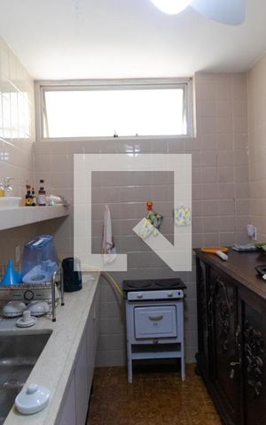 Casa para alugar com 628m², 5 quartos e 7 vagas Casa para alugar com 628m², 5 quartos e 7 vagasCozinha(Edícula)