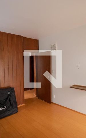 Casa para alugar com 628m², 5 quartos e 7 vagas Casa para alugar com 628m², 5 quartos e 7 vagasSuíte 01