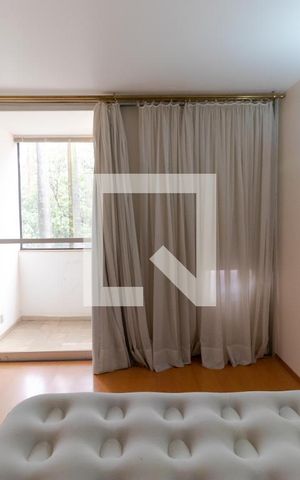 Casa para alugar com 628m², 5 quartos e 7 vagas Casa para alugar com 628m², 5 quartos e 7 vagasQuarto 01