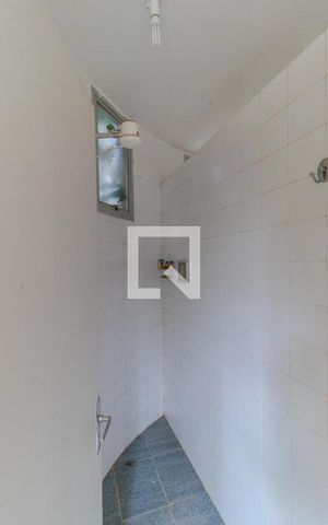 Casa para alugar com 628m², 5 quartos e 7 vagas Casa para alugar com 628m², 5 quartos e 7 vagasVestiário