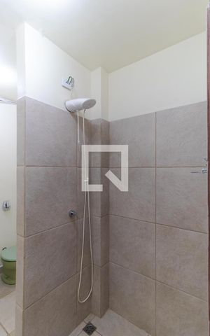 Casa para alugar com 628m², 5 quartos e 7 vagas Casa para alugar com 628m², 5 quartos e 7 vagasBanheiro 01