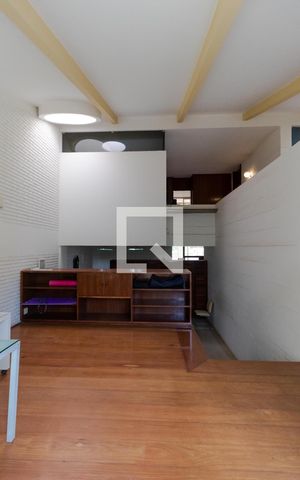 Casa para alugar com 628m², 5 quartos e 7 vagas Casa para alugar com 628m², 5 quartos e 7 vagasSalas
