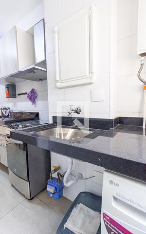 Apartamento à venda com 70m², 2 quartos e 1 vagaÁrea de Serviço