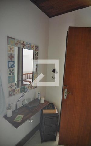 Casa à venda com 269m², 3 quartos e 5 vagasBanheiro Canadense