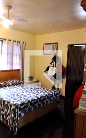 Casa à venda com 269m², 3 quartos e 5 vagasQuarto 2