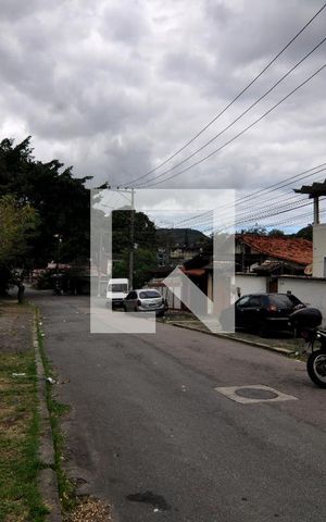 Casa à venda com 269m², 3 quartos e 5 vagasRua em Frente