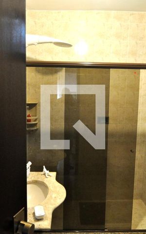 Casa à venda com 269m², 3 quartos e 5 vagasBanheiro da Suite