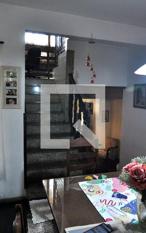 Casa à venda com 269m², 3 quartos e 5 vagasSala