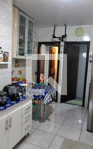 Casa à venda com 269m², 3 quartos e 5 vagasCozinha - Armários