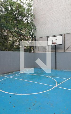 Studio à venda com 28m², 1 quarto e sem vagaÁrea comum - Piscina