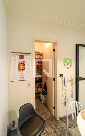 Apartamento para alugar com 180m², 3 quartos e 3 vagas Apartamento para alugar com 180m², 3 quartos e 3 vagasCopa