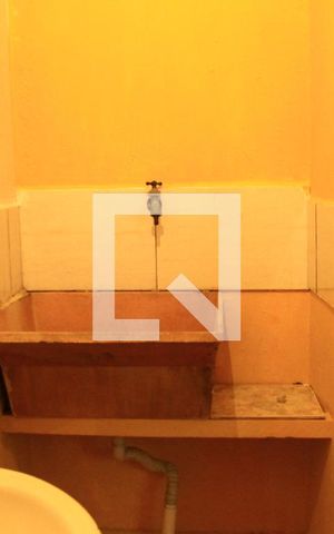 Casa para alugar com 55m², 1 quarto e sem vagaBanheiro