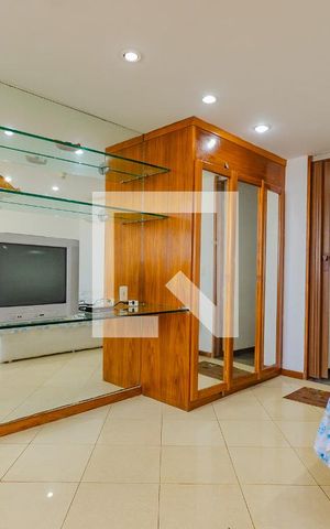 Apartamento para alugar com 36m², 1 quarto e 1 vagaSala/Quarto
