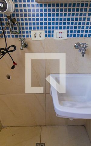 Apartamento à venda com 110m², 3 quartos e 1 vagaÁrea de Serviço