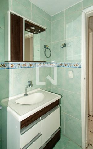Apartamento à venda com 68m², 2 quartos e 1 vaga Apartamento à venda com 68m², 2 quartos e 1 vagaBanheiro