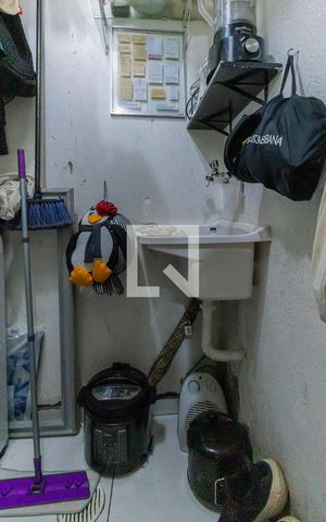 Apartamento à venda com 32m², 1 quarto e sem vagaÁrea de Serviço
