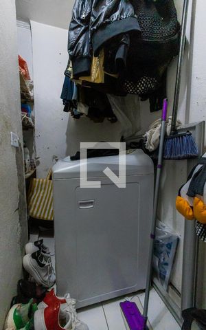 Apartamento à venda com 32m², 1 quarto e sem vagaÁrea de Serviço