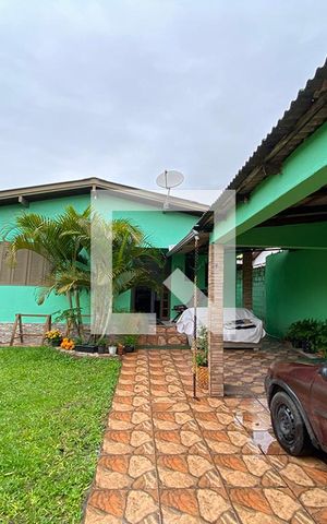 Casa à venda com 119m², 3 quartos e 2 vagasÁrea Externa