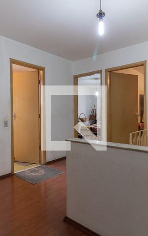 Casa à venda com 202m², 3 quartos e 4 vagas Casa à venda com 202m², 3 quartos e 4 vagasHall dos Quartos