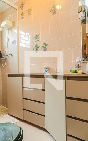 Casa para alugar com 280m², 4 quartos e 6 vagasBanheiro da Suíte
