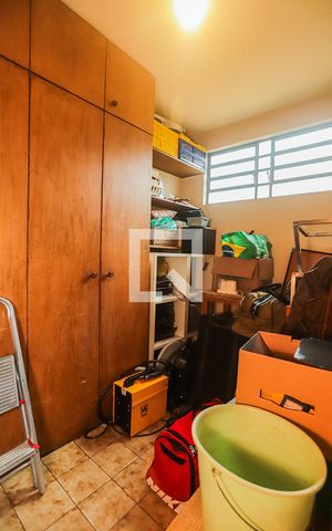 Casa para alugar com 280m², 4 quartos e 6 vagasQuarto de Serviço