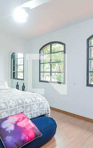 Casa para alugar com 280m², 4 quartos e 6 vagasQuarto 1
