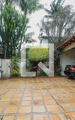 Casa para alugar com 280m², 4 quartos e 6 vagasGaragem