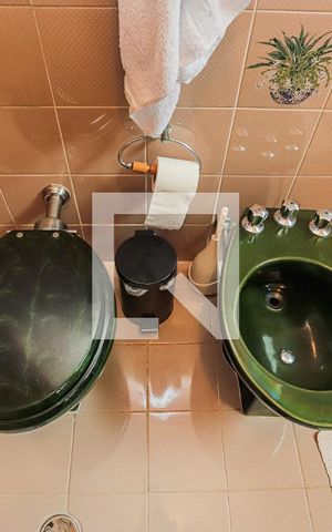 Casa para alugar com 280m², 4 quartos e 6 vagasBanheiro da Suíte