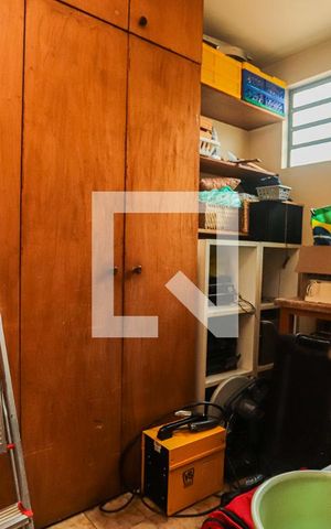 Casa para alugar com 280m², 4 quartos e 6 vagasQuarto de Serviço