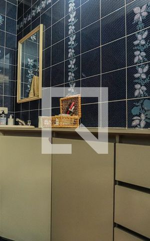 Casa para alugar com 280m², 4 quartos e 6 vagasBanheiro Social