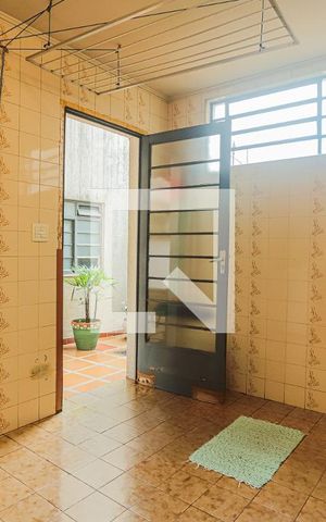 Casa para alugar com 280m², 4 quartos e 6 vagasÁrea de Serviço
