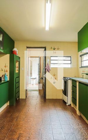 Casa para alugar com 280m², 4 quartos e 6 vagasCozinha