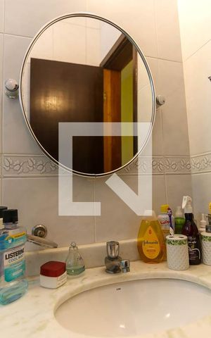Casa de condomínio à venda com 157m², 3 quartos e 2 vagas Casa de condomínio à venda com 157m², 3 quartos e 2 vagasBanheiro Social