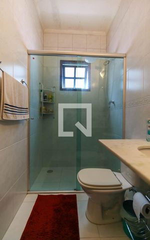 Casa de condomínio à venda com 157m², 3 quartos e 2 vagas Casa de condomínio à venda com 157m², 3 quartos e 2 vagasBanheiro Social