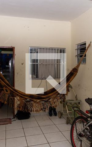 Casa à venda com 200m², 4 quartos e 1 vagaGaragem