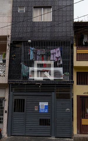 Casa à venda com 200m², 4 quartos e 1 vagaFachada